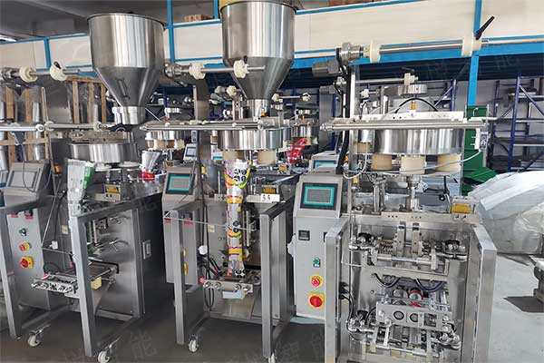 小顆粒全自動(dòng)包裝機(jī)在顆粒劑、干果、膨化小食品等領(lǐng)域應(yīng)用較多